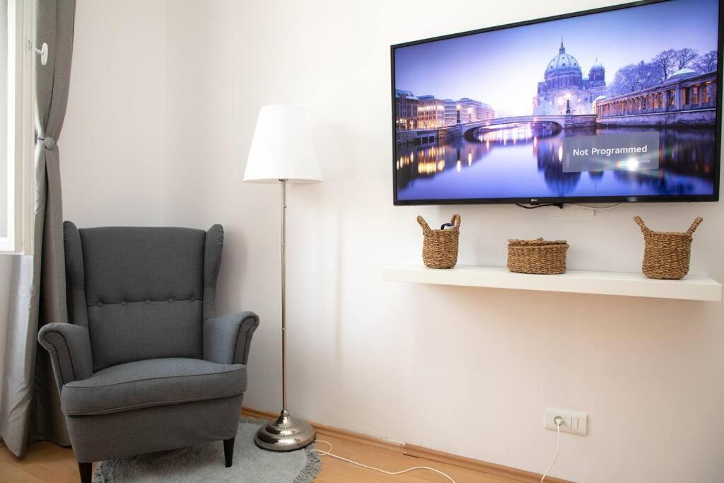 Brand New City Center Apartment Nostalgija スプリト エクステリア 写真