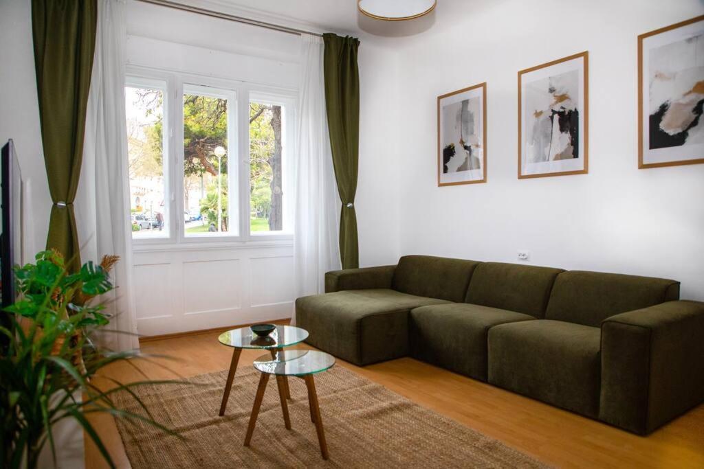 Brand New City Center Apartment Nostalgija スプリト エクステリア 写真