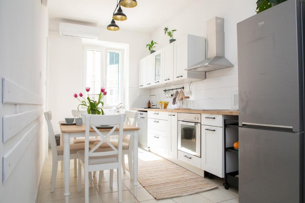 Brand New City Center Apartment Nostalgija スプリト エクステリア 写真