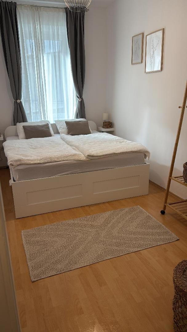 Brand New City Center Apartment Nostalgija スプリト エクステリア 写真